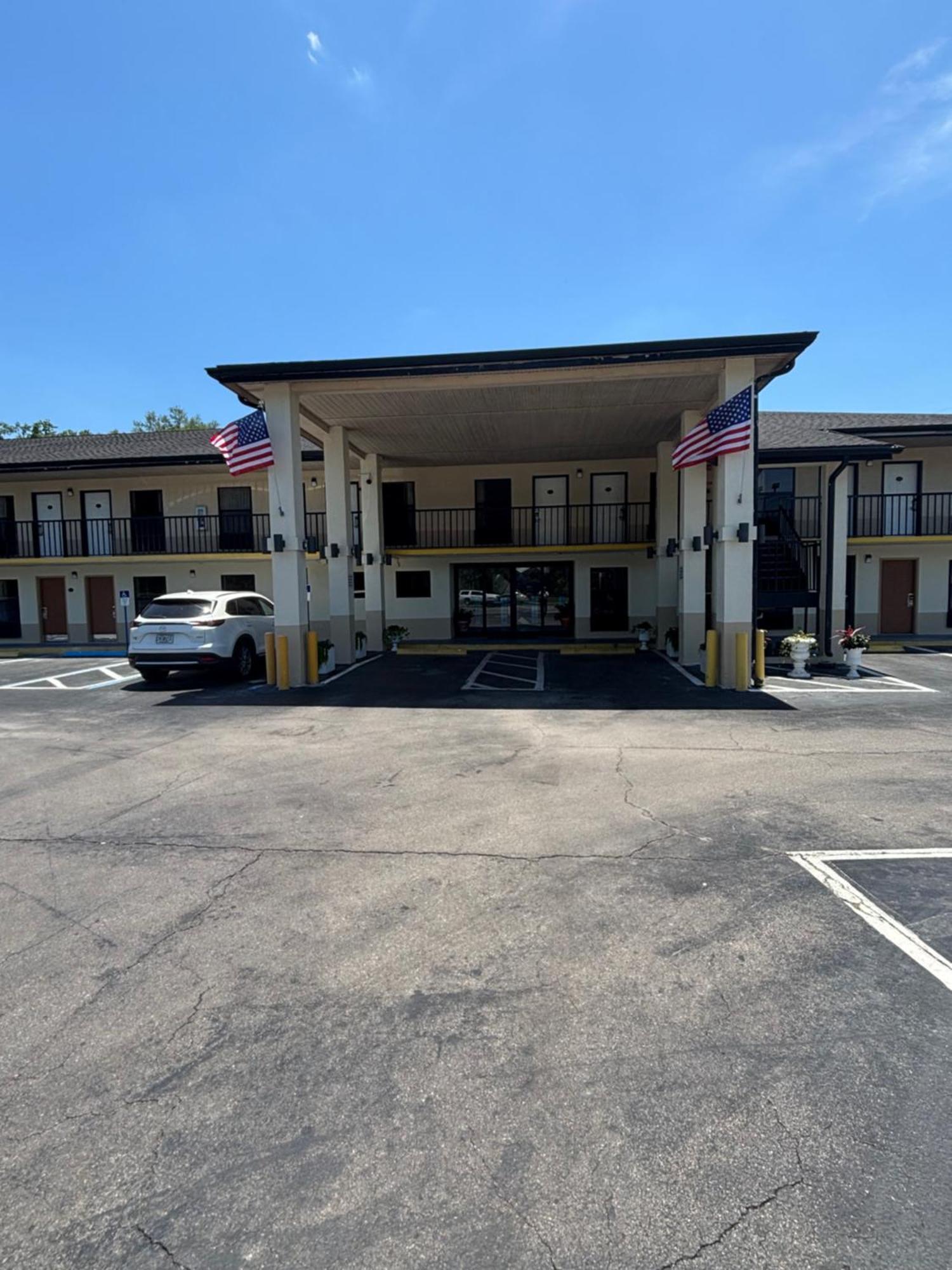 High Springs Inn Soon To Be Clarion Pointe Alachua Exterior foto